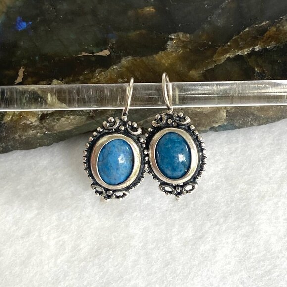 Sterling Silver 925 Oval Blue Denim Lapis Scrollwork Dangle Kidney Wire Earrings - Picture 5 of 16